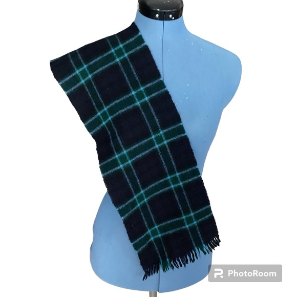 Johnstons of Elgin, Scotland 100% wool scarf. Graham of Monteith tartan plaid. - Picture 4 of 7
